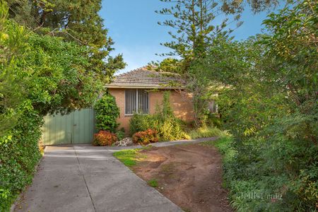 58 Furneaux Grove, Bulleen - Photo 4