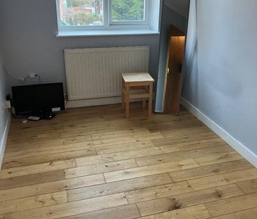 Godstone Road, CR8, Property for rent - Photo 3