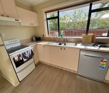 A home with office / study nook in master bedroom - Photo 6