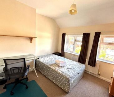 5 bedroom terraced house to rent - Photo 5