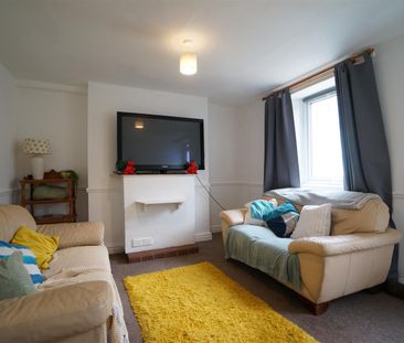 3 Upper Garth Road - Photo 1