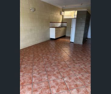 North Ward 1 Bedroom Unit In Great Location - Photo 3