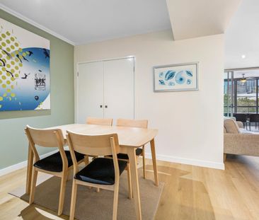 Fully Furnished Apartment in Prestigious ‘The Point Residences’ - Photo 6