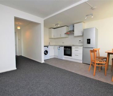 2 bedroom end of terrace house to rent - Photo 6