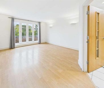 Ashley Road, Walton-on-thames, KT12 - Photo 5