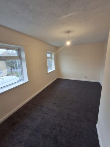 2 bedroom semi-detached house to rent - Photo 4