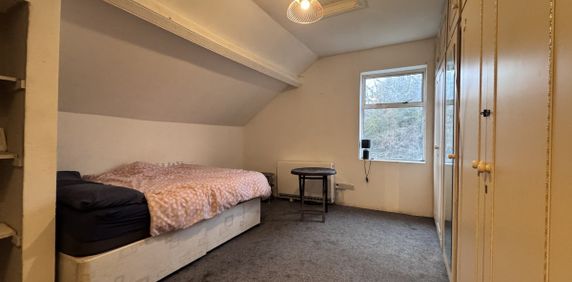 Tudor Road - Photo 2