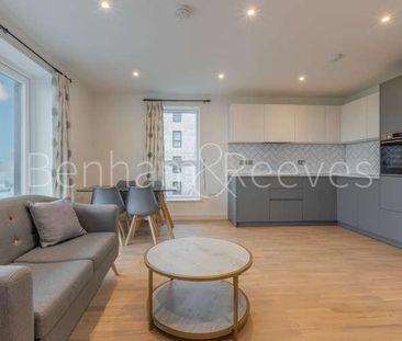 Accolade Avenue, Southall, UB1 - Photo 2