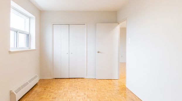 For Lease - 1061 Seneca Avenue Unit# 205, Mississauga, Ontario - Photo 1