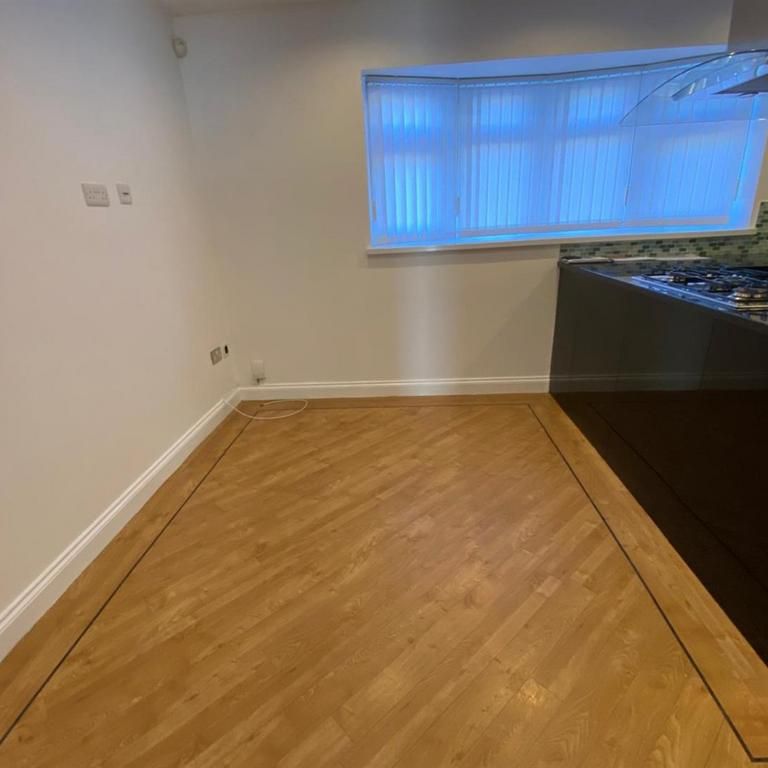 3 bedroom detached house to rent - Photo 1