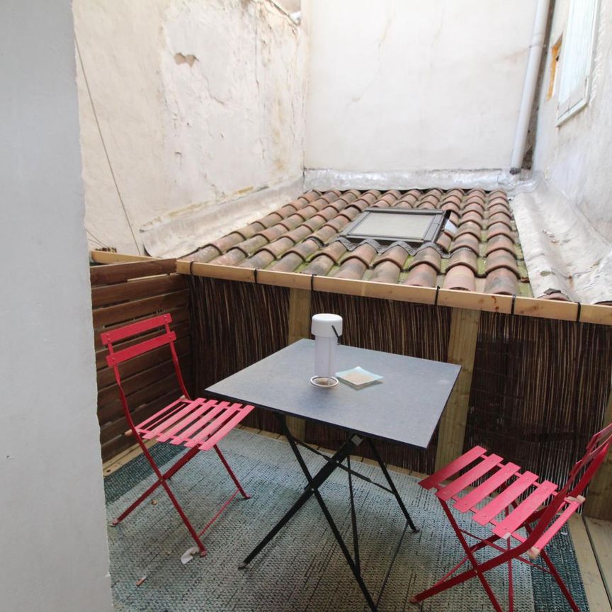 Location Appartement 1 pièce 15m² AIX EN PROVENCE 13100 - Photo 1