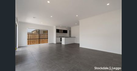 Spacious & Modern Family Living in the Heart of Diggers Rest - Photo 3