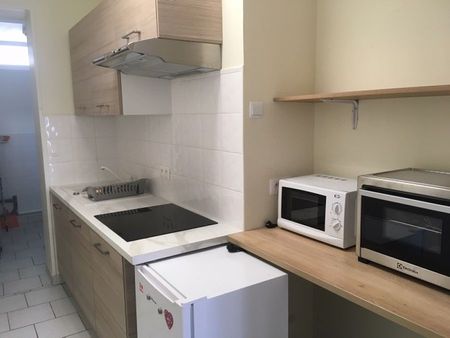 STUDIO MEUBLE CENTRE VILLE - Photo 4