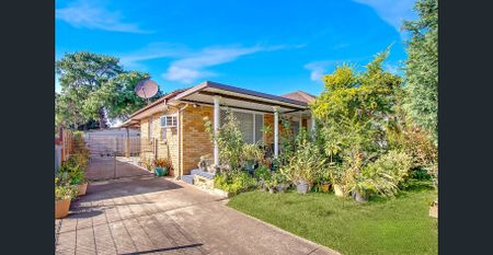 Spacious, Modern & Perfectly Located Family Home! - Photo 5