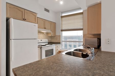 For Lease - 219 Fort York Boulevard Unit# 703, Toronto, Ontario - Photo 5