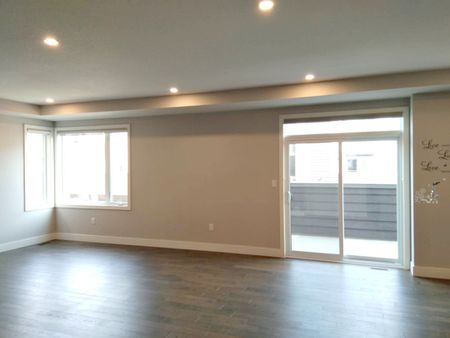 For Lease - 1960 DALMAGARRY Road Unit# # 62, London North, Ontario - Photo 3