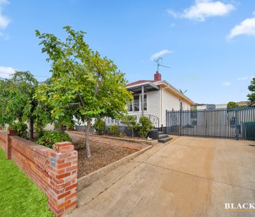 87 Ross Road, Queanbeyan NSW 2620 - House For Rent | Domain - Photo 3