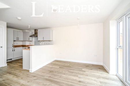 4 bedroom townhouse to rent Willowsway Road, Wixams, Bedford, MK42 - Photo 3