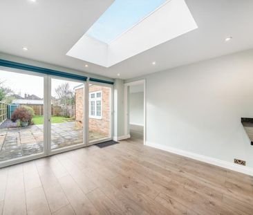 3 bedroom terraced house to rent - Photo 4