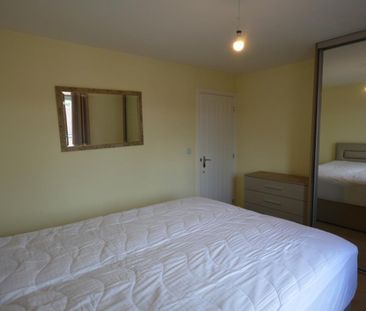 Frank Hughes Avenue, Sandbach - Photo 3