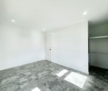 Spacious Luxury Living Awaits! - Photo 1