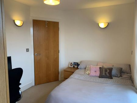 2 bedroom apartment to rent - Photo 5