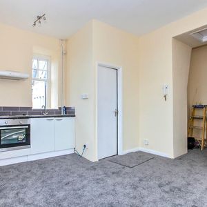 London Road, Peterborough - Photo 2