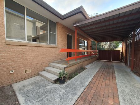 1/8 Storey Street, OAK FLATS NSW 2529 - Photo 5