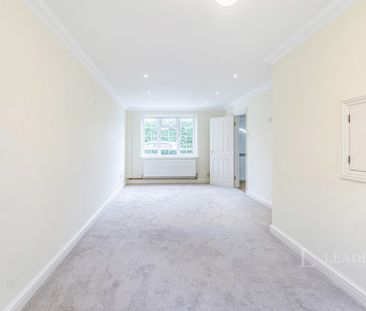 3 bedroom house to rent Ballard Way, Paddock Wood, TN12 - Photo 2