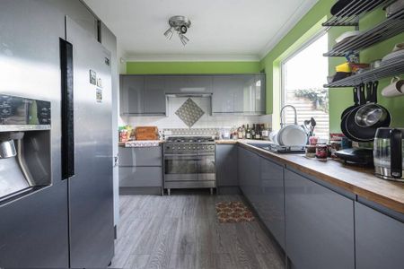 3 bedroom house to rent - Photo 2