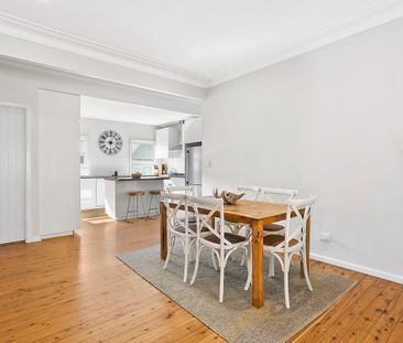 Sought after family home in Collaroy Plateau - Photo 4