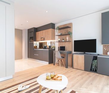 City Pop Zürich Oerlikon – Premium Living with Free Spa, Gym & Rela... - Foto 3