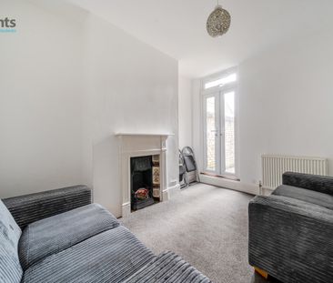 4 bedroom terraced house to rent - Photo 1