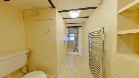 1 bedroom ground floor maisonette to rent - Photo 2