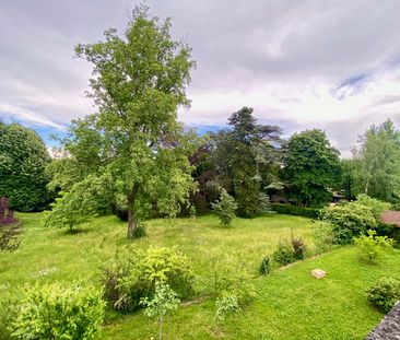 Location Appartement 4 pièces 159m² - Photo 3