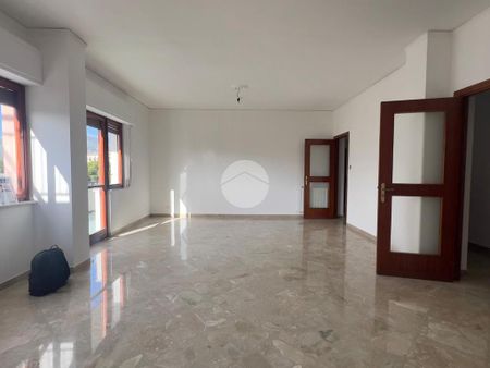 5 locali in affitto - Photo 3