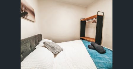 Gorgeous on Gladstone- A Cosy Semi-Furnished Cottage in the East - Photo 5