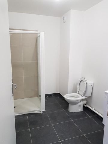 Location Appartement 2 pièces 46m² MAISONS LAFFITTE 78600 - Photo 4