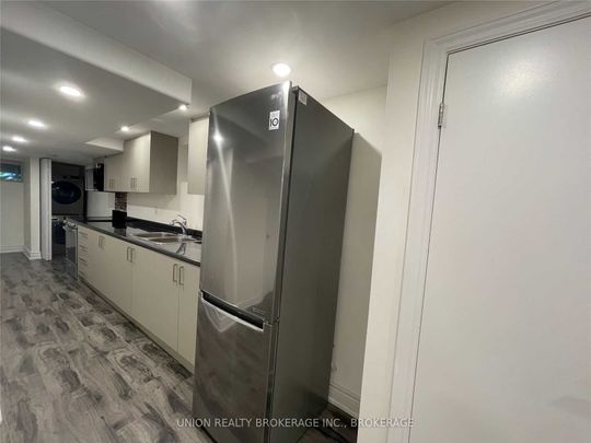 For Lease - 20 Kew Beach Avenue Unit# Lower, Toronto, Ontario - Photo 1