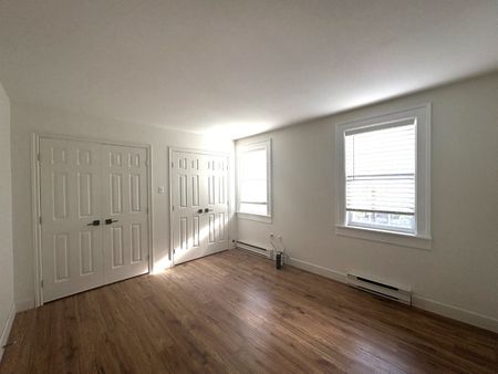 Nora Bernard Street, Halifax 25-125 - Photo 2