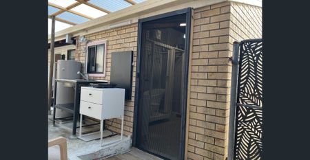 Modern studio in Helensvale available from 15/11/2025 - Photo 3