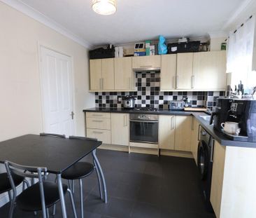2 bedroom terraced house to rent - Photo 6