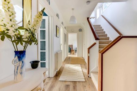 3 bedroom detached house to rent - Photo 3