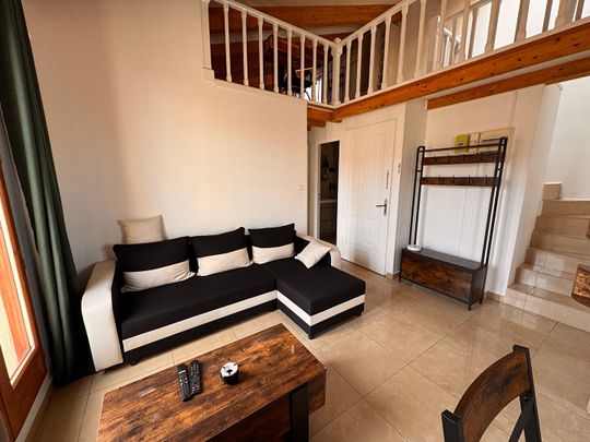 Location appartement 4 pièces, 80.00m², Marseille 07 - Photo 1