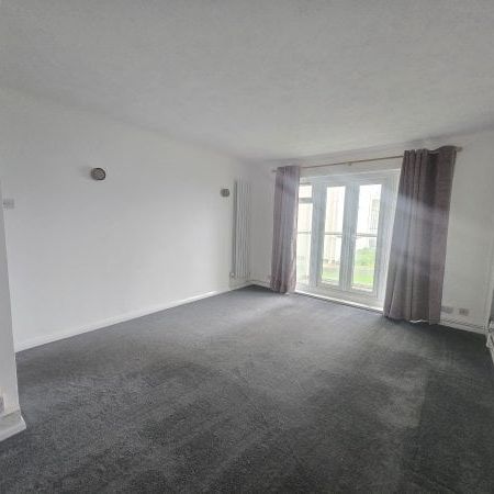 Windsor Court BN11 2EZ 2 bedroom flat to rent - Photo 1