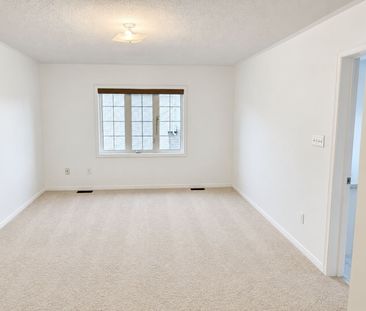 For Lease - 1260 Mccron Crescent, Newmarket, Ontario - Photo 5