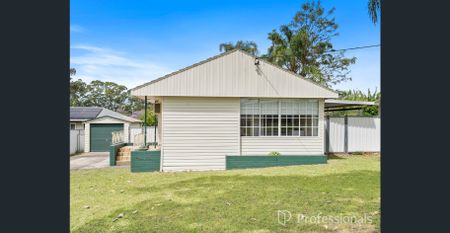 NEWLY UPDATED THREE BEDROOM HOME WITH A HUGE BACKYARD FOR THE KIDS! - Photo 5