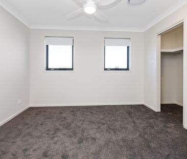 Brand New Three Bedroom Duplex in Allambie Grove Estate - Photo 2