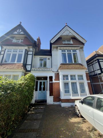 Studio to rent - Photo 3