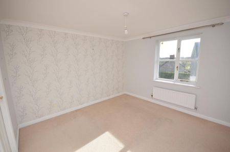 4 bedroom detached house to rent - Photo 5